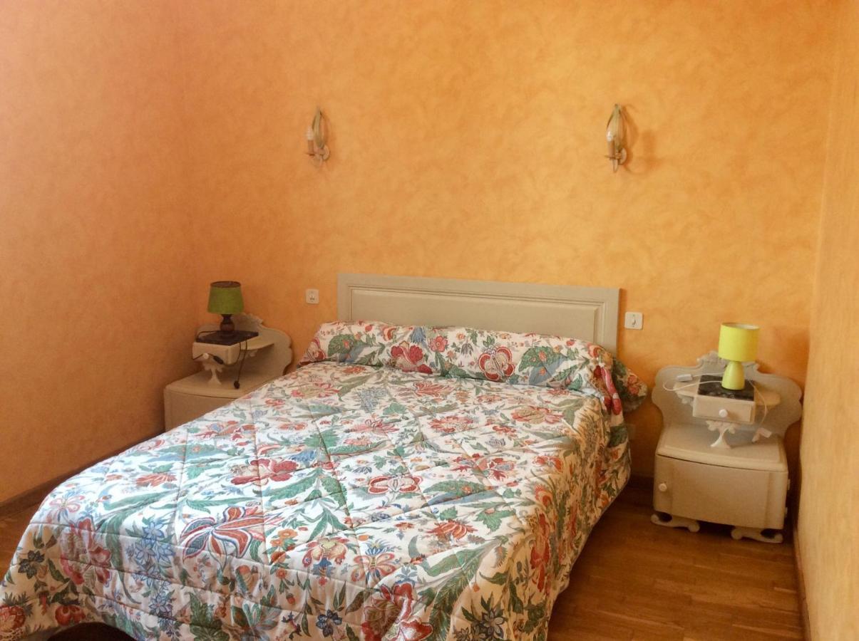 Maison Avec Veranda Proche Du Centre Ville Риньяк Экстерьер фото